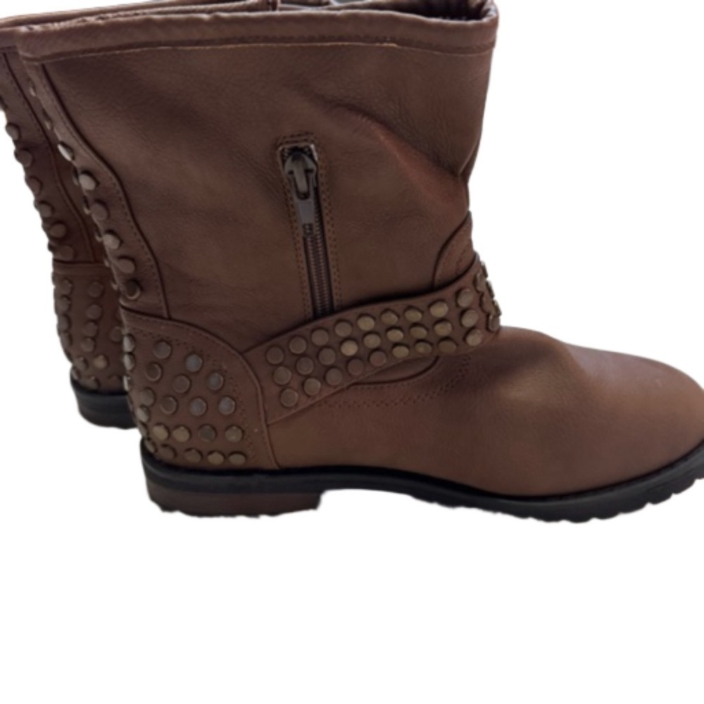 Charles Albert Brown boots Size 6.5 has studs and buckle detail side zip NEW - Picture 6 of 12